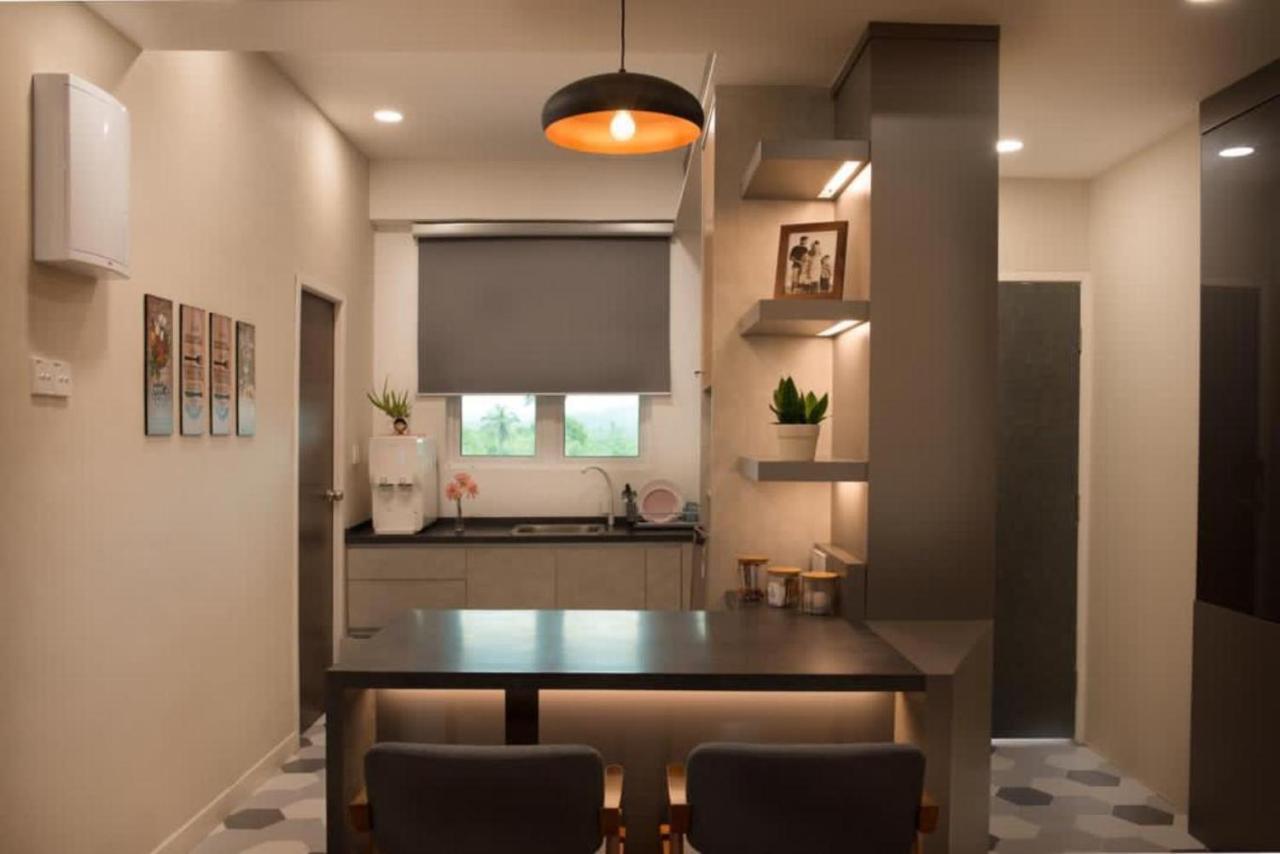 Designer Suite Apartment Seaview 10Pax Families Suite Куах Экстерьер фото